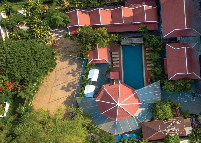 Garden Village Guesthouse & Pool Bar
